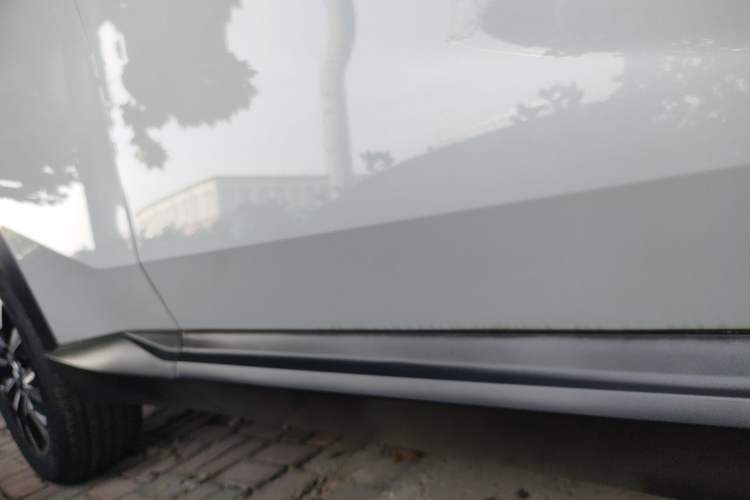 Used GAC Trumpchi EMKOO 2022 2.0T Neutron Star Pro Edition Right Side Sill