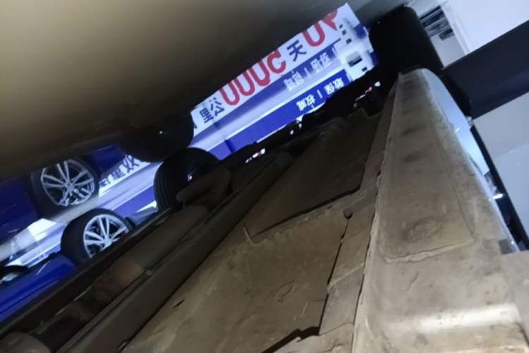 Used GAC Trumpchi EMKOO 2022 1.5T Supernova Pro Edition Right Side Sill