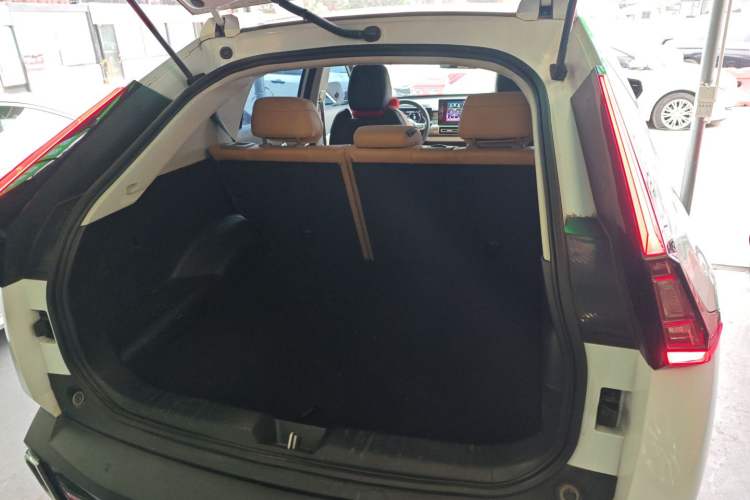 Used GAC Trumpchi EMKOO 2022 2.0 ATK Gemini Edition Trunk