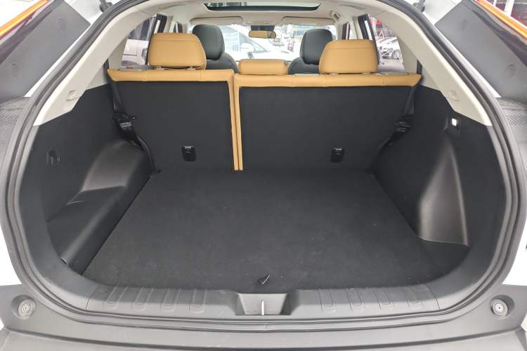 Used GAC Trumpchi EMKOO 2022 2.0 ATK Gemini Edition Trunk