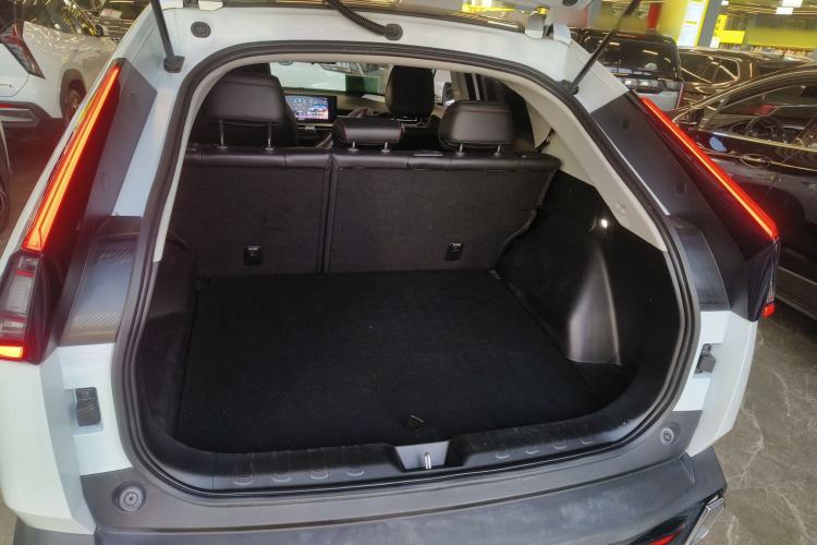 Used GAC Trumpchi EMKOO 2022 2.0 ATK Gemini Edition Trunk