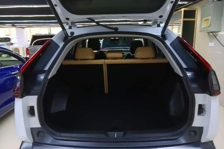 Used GAC Trumpchi EMKOO 2022 1.5T Supernova Pro Edition Trunk