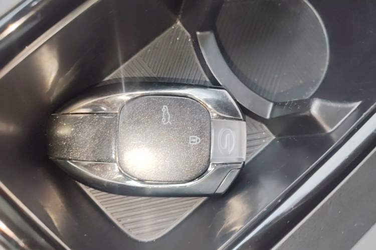 Used GAC Trumpchi EMKOO 2022 1.5T Supernova Pro Edition Vehicle Key