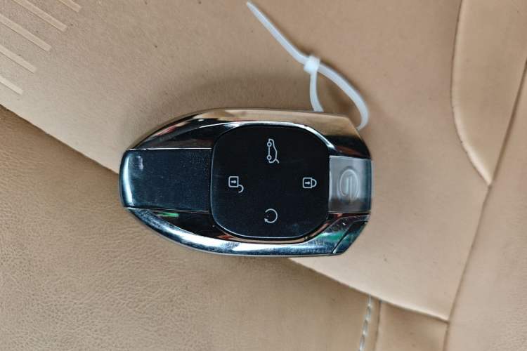 Used GAC Trumpchi EMKOO 2022 2.0 ATK Gemini Edition Vehicle Key