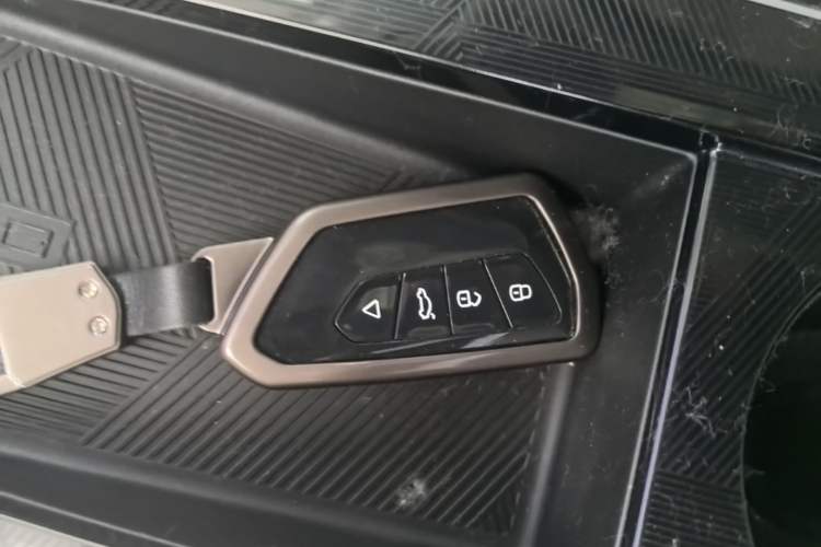 Used GAC Trumpchi EMKOO 2022 1.5T Supernova Pro Edition Vehicle Key