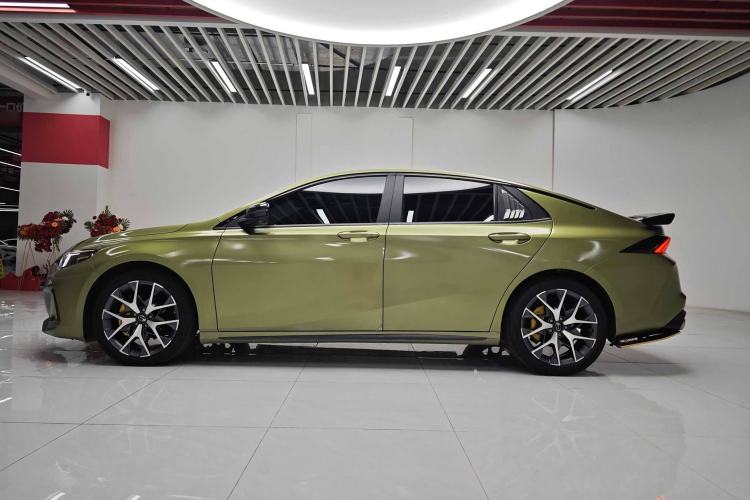 Used GAC Trumpchi EMPOW 2022 270T DCT J16 Galaxy Fighter Edition Exterior 1