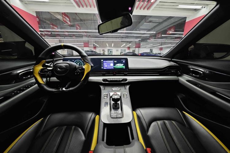 Used GAC Trumpchi EMPOW 2022 270T DCT J16 Galaxy Fighter Edition Interior 2