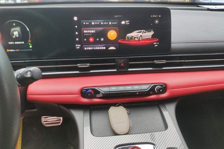 Used GAC Trumpchi EMPOW 2021 270T DCT J16 Version Audio And AC Panel
