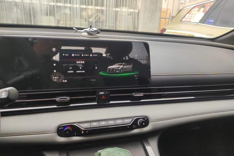 Used GAC Trumpchi EMPOW 2021 270T DCT J16 Version Audio And AC Panel