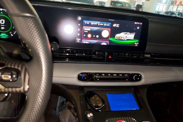 Used GAC Trumpchi EMPOW 2021 270T DCT J16 Version Audio And AC Panel