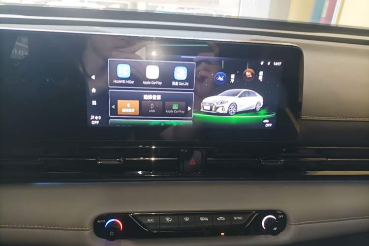 Used GAC Trumpchi EMPOW 2021 270T DCT J15 Version Audio And AC Panel