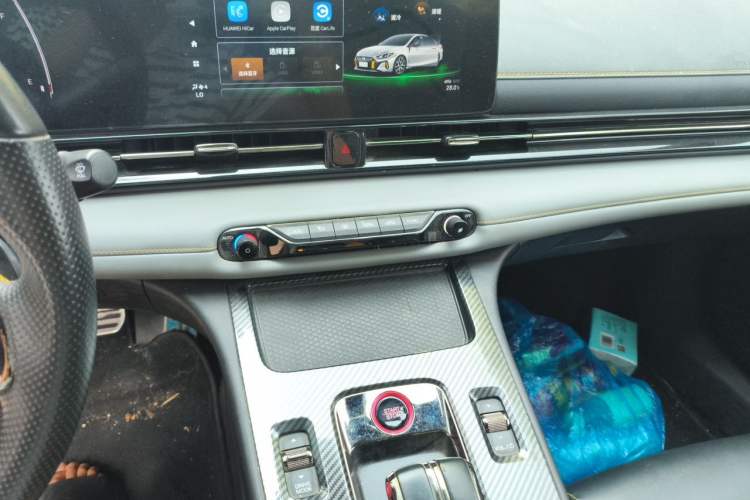 Used GAC Trumpchi EMPOW 2021 270T DCT J15 Version Audio And AC Panel