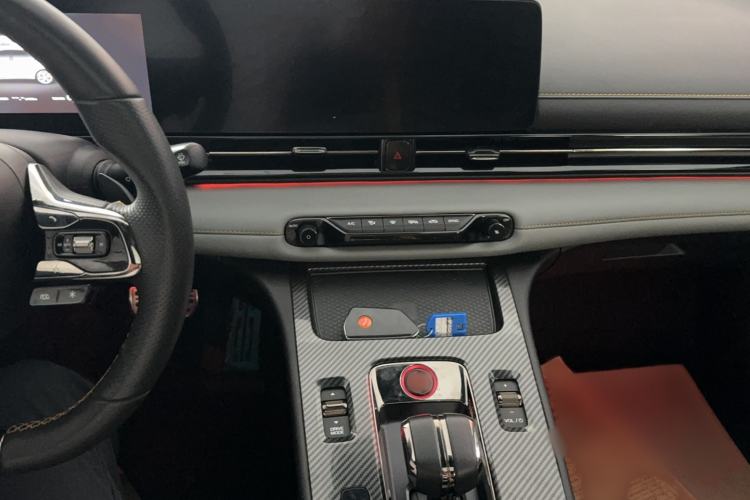 Used GAC Trumpchi EMPOW 2021 270T DCT J16 Version Audio And AC Panel