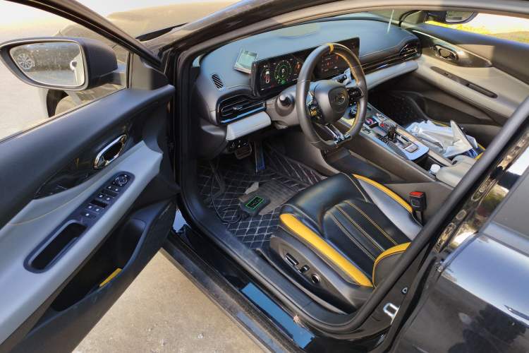 Used GAC Trumpchi EMPOW 2021 270T DCT J16 Version Driver Seat
