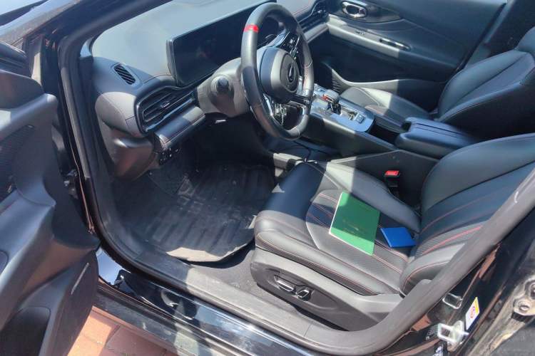 Used GAC Trumpchi EMPOW 2021 270T DCT J15 Version Driver Seat