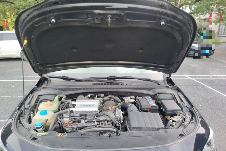 Used GAC Trumpchi EMPOW 2021 270T DCT J15 Version Engine Bay