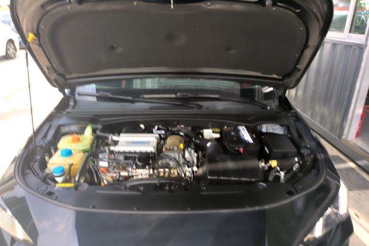 Used GAC Trumpchi EMPOW 2021 270T DCT J15 Version Engine Bay
