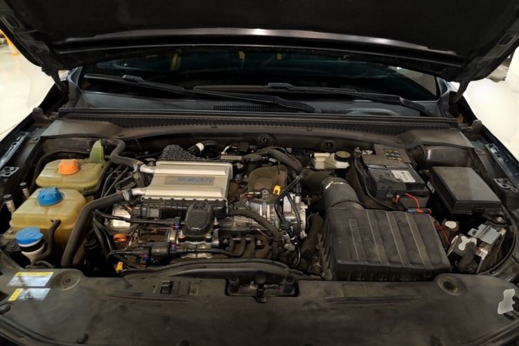 Used GAC Trumpchi EMPOW 2021 270T DCT J16 Version Engine Bay