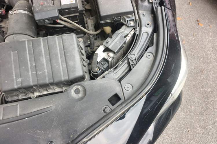 Used GAC Trumpchi EMPOW 2021 270T DCT J16 Version Engine Bay Left