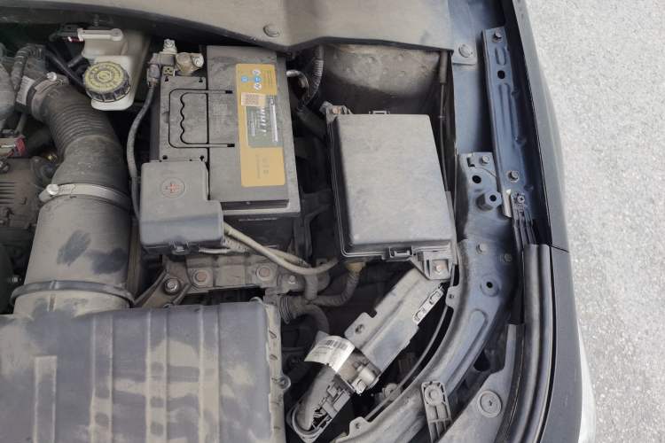 Used GAC Trumpchi EMPOW 2021 270T DCT J15 Version Engine Bay Left