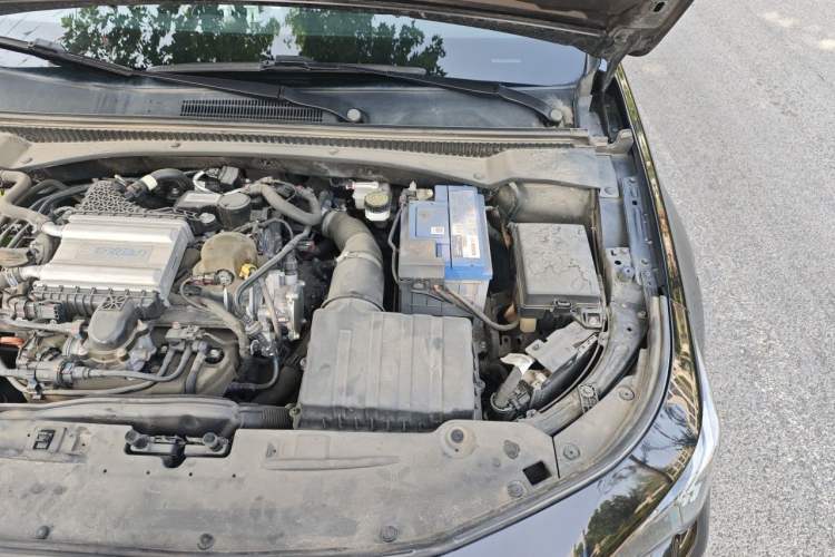 Used GAC Trumpchi EMPOW 2021 270T DCT J16 Version Engine Bay Left