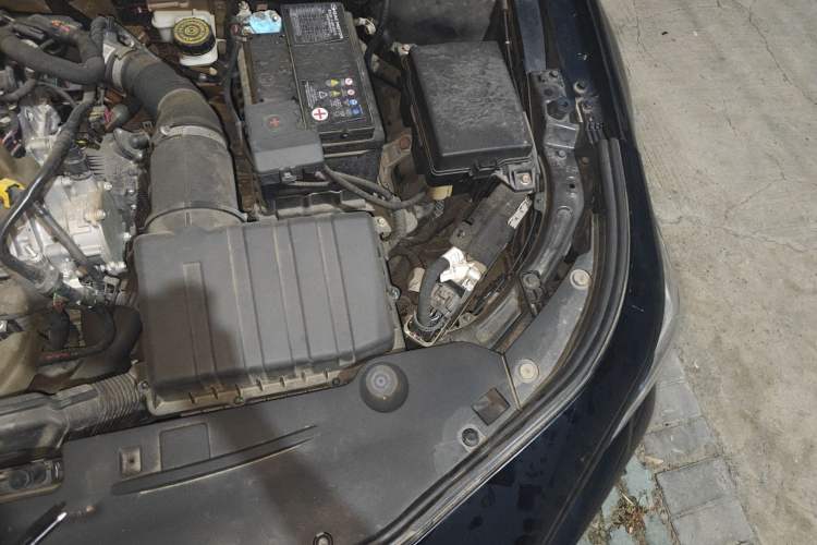 Used GAC Trumpchi EMPOW 2021 270T DCT J15 Version Engine Bay Left