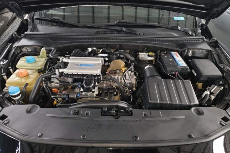 Used GAC Trumpchi EMPOW 2021 270T DCT J16 Version Engine Bay