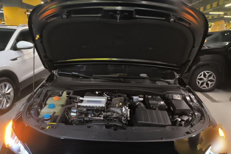 Used GAC Trumpchi EMPOW 2021 270T DCT J15 Version Engine Bay