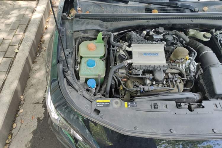 Used GAC Trumpchi EMPOW 2021 270T DCT J16 Version Engine Bay Right
