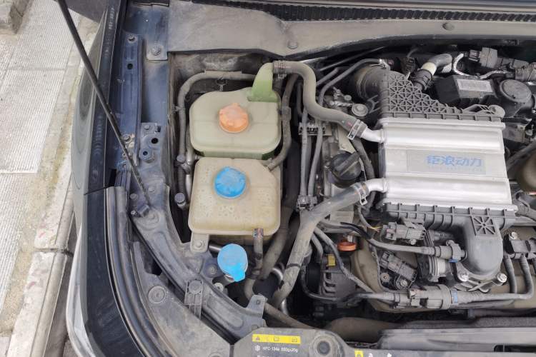 Used GAC Trumpchi EMPOW 2021 270T DCT J15 Version Engine Bay Right