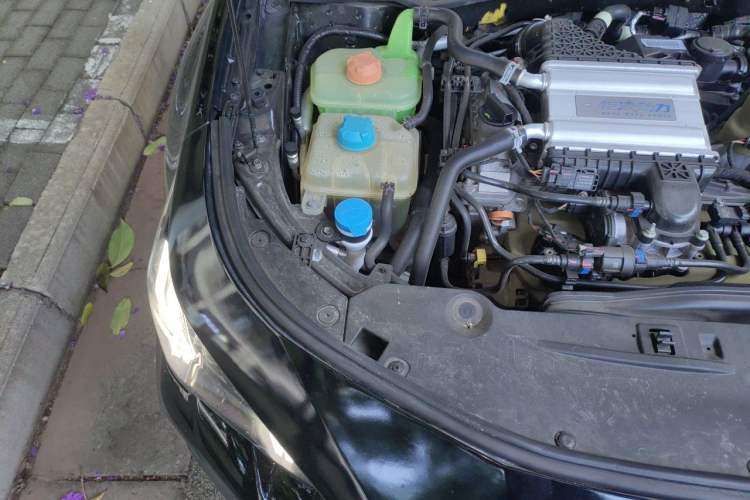Used GAC Trumpchi EMPOW 2021 270T DCT J15 Version Engine Bay Right