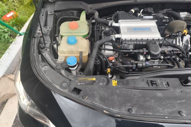 Used GAC Trumpchi EMPOW 2021 270T DCT J15 Version Engine Bay Right