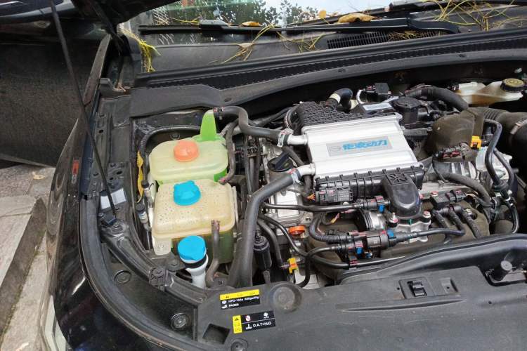 Used GAC Trumpchi EMPOW 2021 270T DCT J15 Version Engine Bay Right