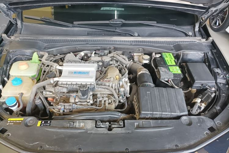 Used GAC Trumpchi EMPOW 2021 270T DCT J15 Version Engine Bay