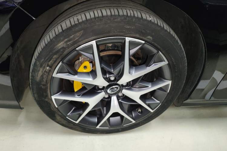 Used GAC Trumpchi EMPOW 2021 270T DCT J15 Version Exterior 7