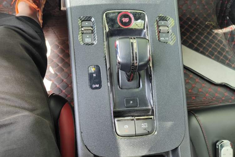 Used GAC Trumpchi EMPOW 2021 270T DCT J16 Version Gear Lever