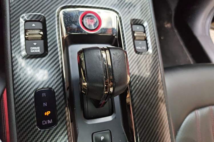 Used GAC Trumpchi EMPOW 2021 270T DCT J15 Version Gear Lever
