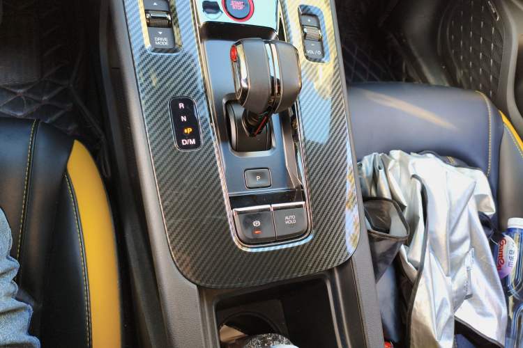 Used GAC Trumpchi EMPOW 2021 270T DCT J16 Version Gear Lever