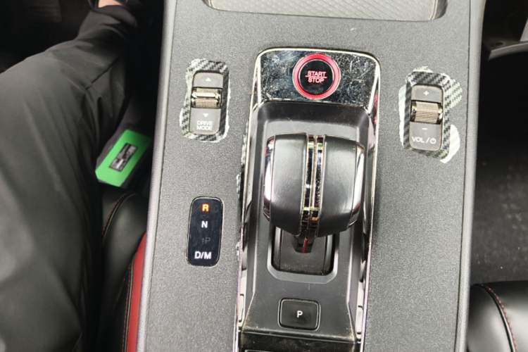 Used GAC Trumpchi EMPOW 2021 270T DCT J16 Version Gear Lever