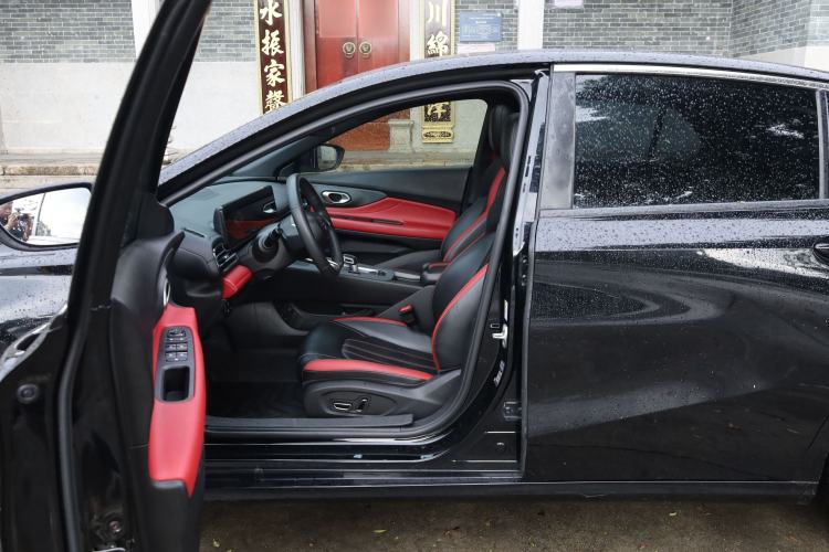 Used GAC Trumpchi EMPOW 2021 270T DCT J11 Version Interior 7