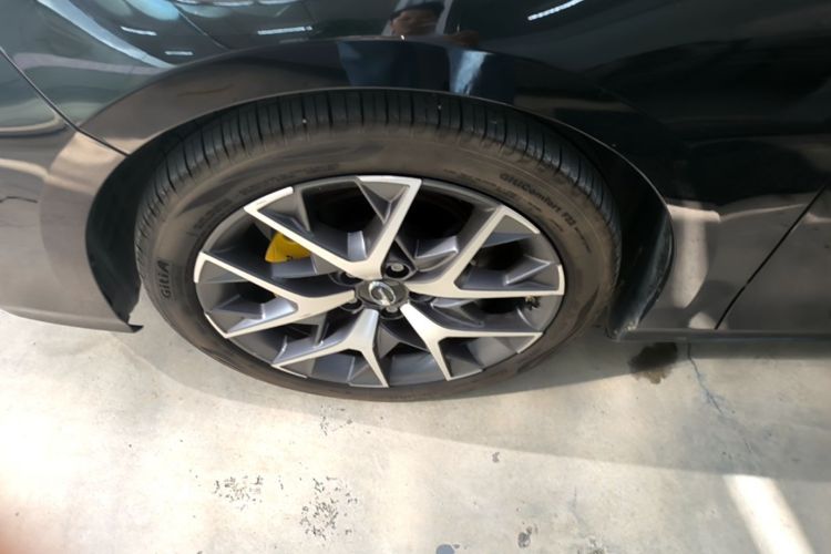 Used GAC Trumpchi EMPOW 2021 270T DCT J15 Version Left Front Wheel Hub