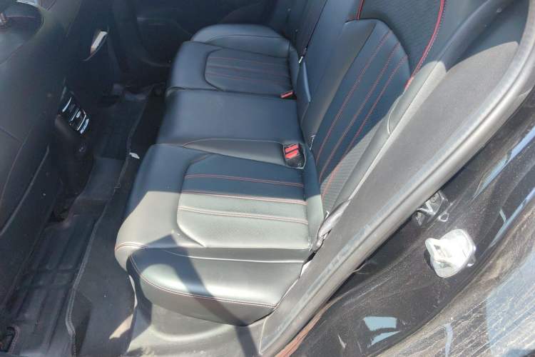 Used GAC Trumpchi EMPOW 2021 270T DCT J15 Version Left Rear Seat