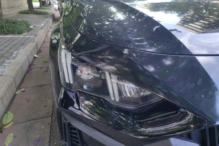 Used GAC Trumpchi EMPOW 2021 270T DCT J15 Version Right Front Headlight