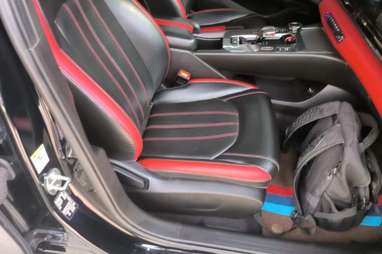 Used GAC Trumpchi EMPOW 2021 270T DCT J15 Version Right Front Seat