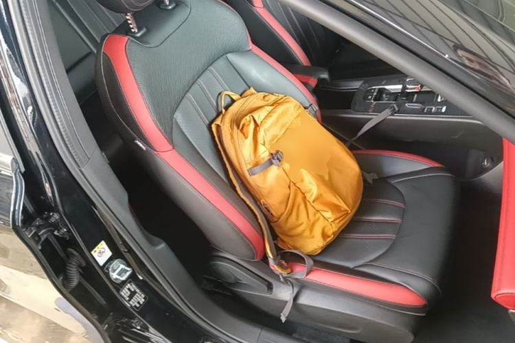 Used GAC Trumpchi EMPOW 2021 270T DCT J15 Version Right Front Seat