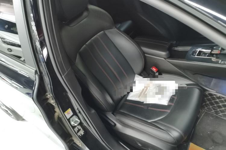 Used GAC Trumpchi EMPOW 2021 270T DCT J15 Version Right Front Seat