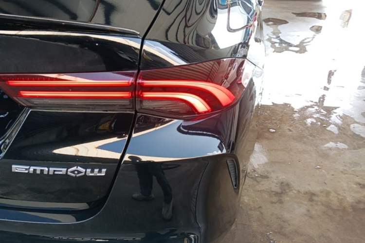 Used GAC Trumpchi EMPOW 2021 270T DCT J15 Version Right Rear Taillight