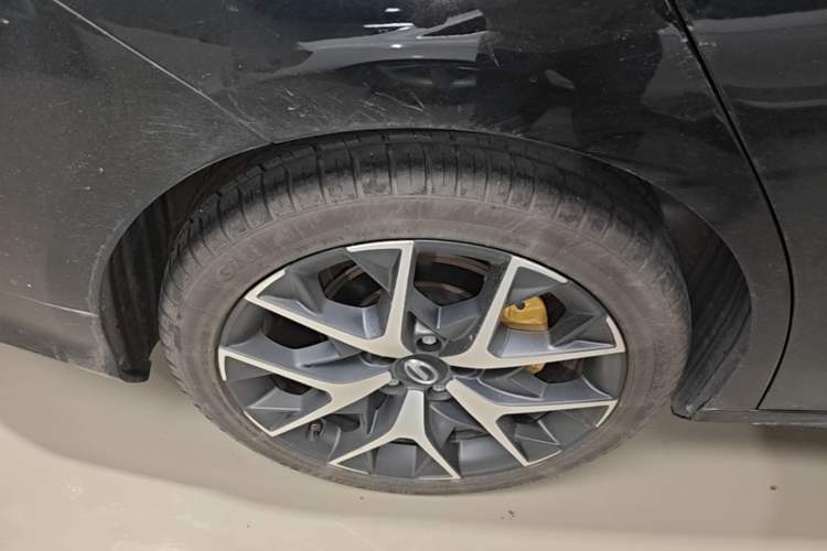 Used GAC Trumpchi EMPOW 2021 270T DCT J15 Version Right Rear Wheel Hub