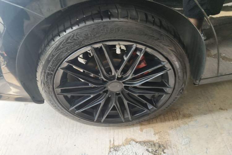 Used GAC Trumpchi EMPOW 2021 270T DCT J11 Version Right Rear Wheel Hub