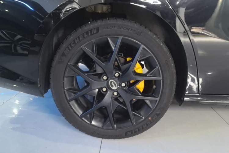 Used GAC Trumpchi EMPOW 2021 270T DCT J16 Version Right Rear Wheel Hub